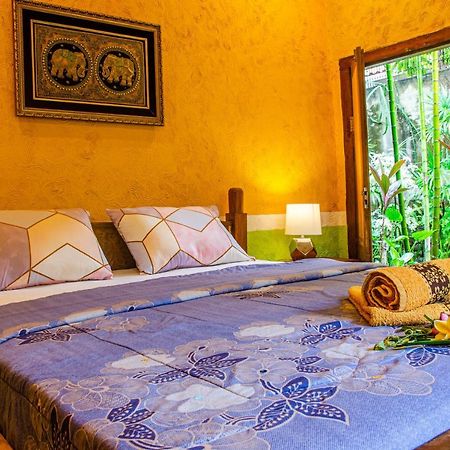 Stanley Lombok Hotel Mataram Buitenkant foto